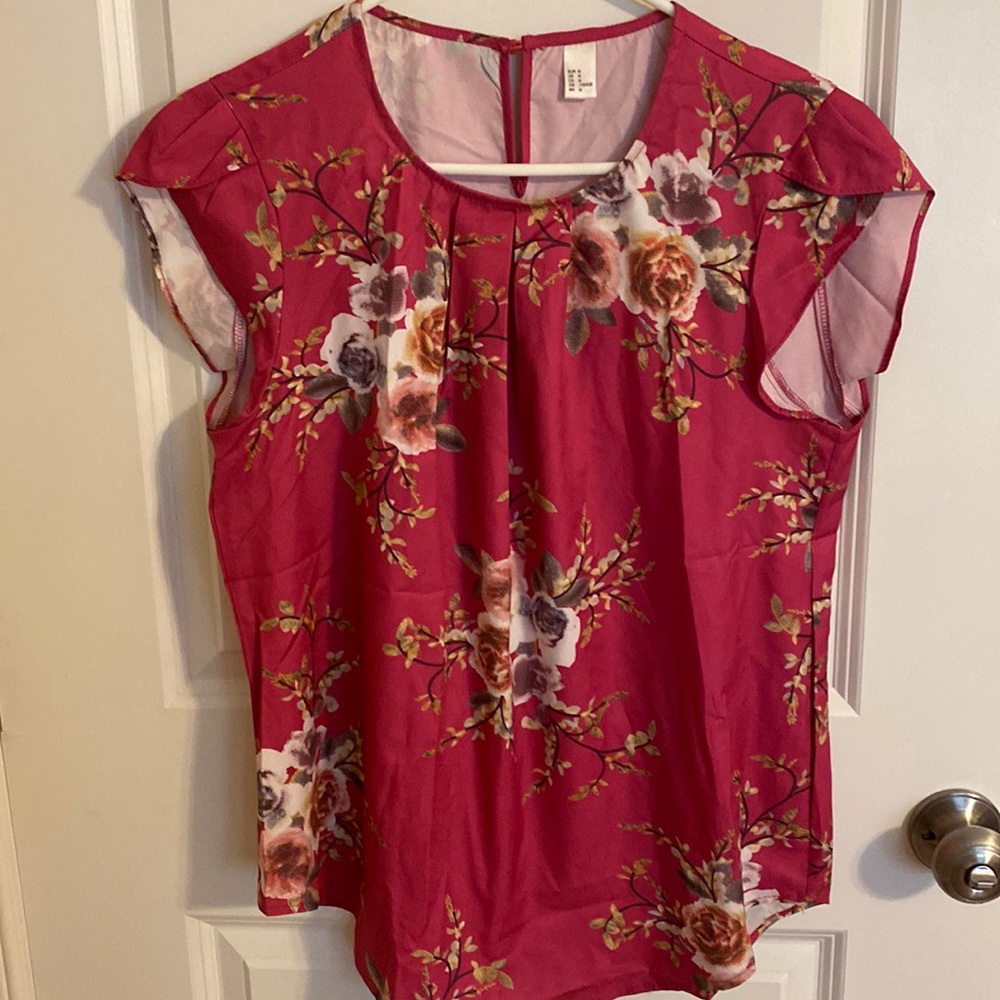 New without tags Womens blouse